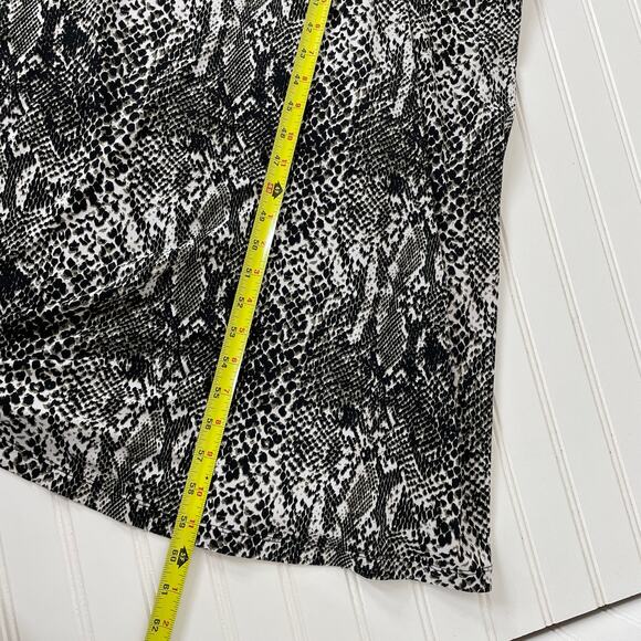 Chelsea & Theodore Women’s Snakeskin Print Halter Maxi Dress Size XL Black Gray - Picture 9 of 10